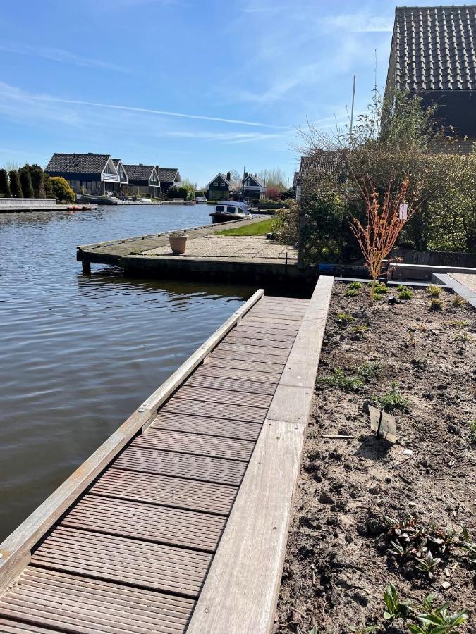 Vakantiehuis Aan Het Water Indijk Bagian luar foto